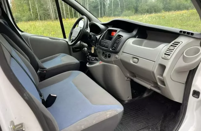 RENAULT Trafic 