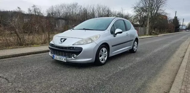 PEUGEOT 207 