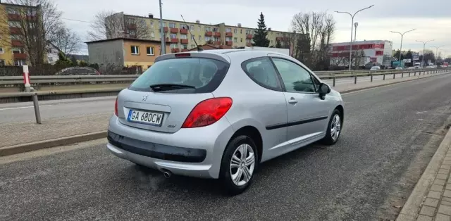 PEUGEOT 207 