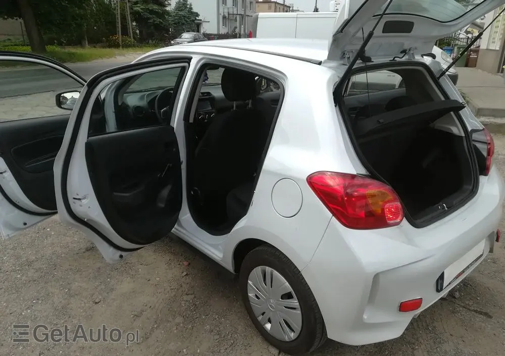 MITSUBISHI Space Star 1.2 AS&G Invite