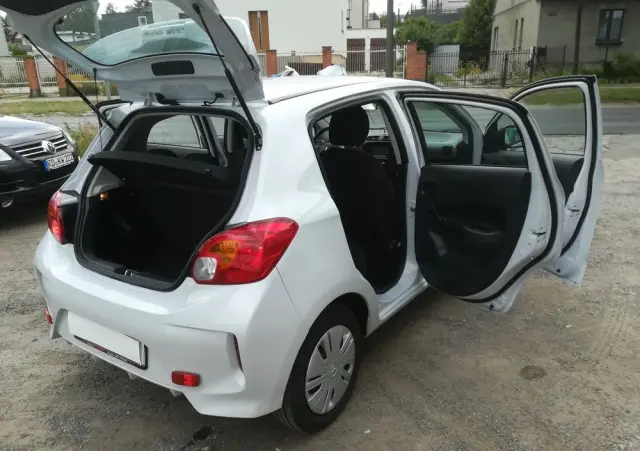 MITSUBISHI Space Star 1.2 AS&G Invite