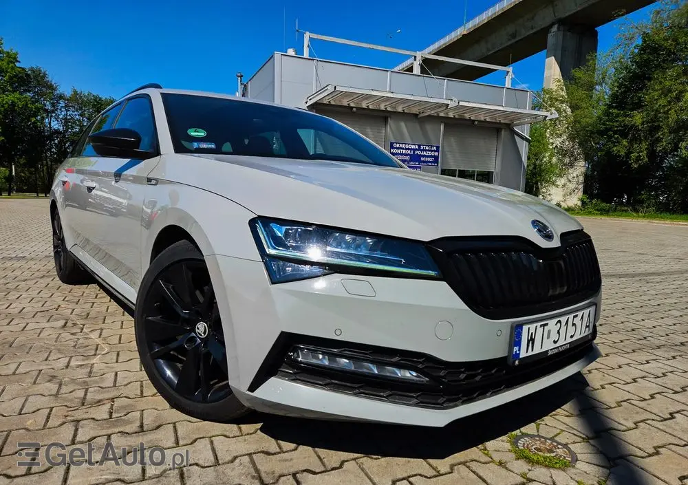 SKODA Superb 2.0 TDI SCR Sportline DSG