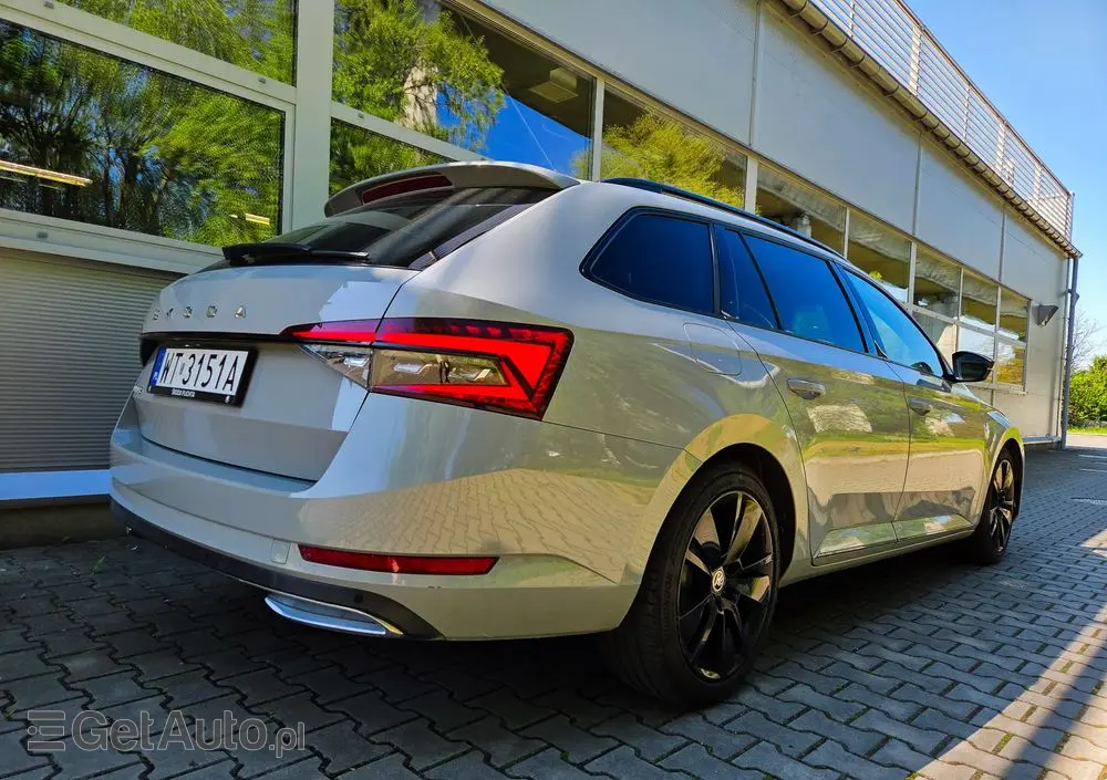 SKODA Superb 2.0 TDI SCR Sportline DSG