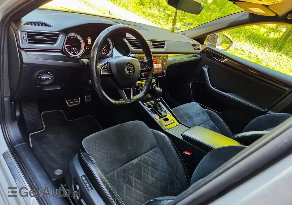 SKODA Superb 2.0 TDI SCR Sportline DSG