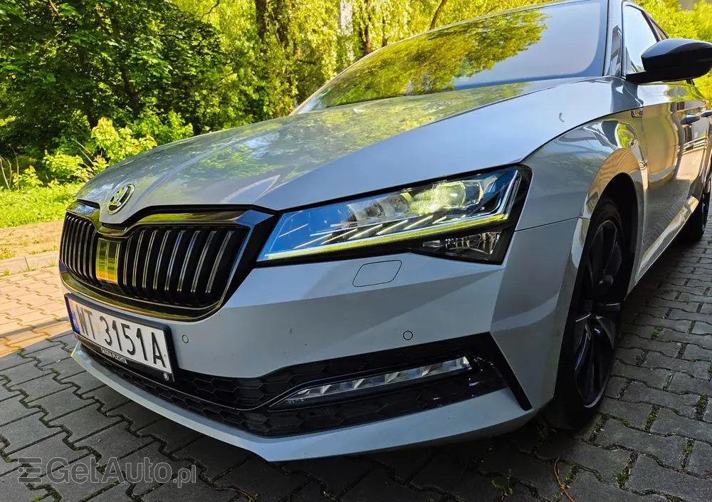 SKODA Superb 2.0 TDI SCR Sportline DSG