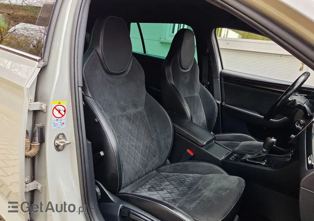 SKODA Superb 2.0 TDI SCR Sportline DSG