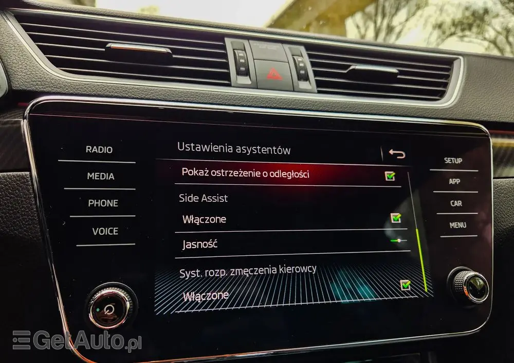 SKODA Superb 2.0 TDI SCR Sportline DSG
