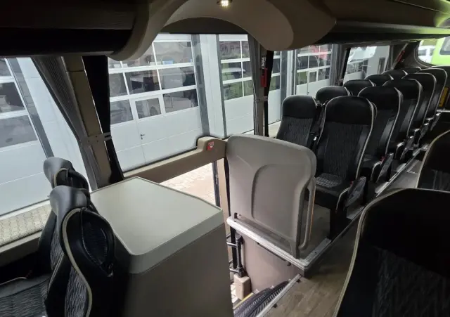 IVECO MAGELYS / SPROWADZONY / 59 MIEJSC/ WC 