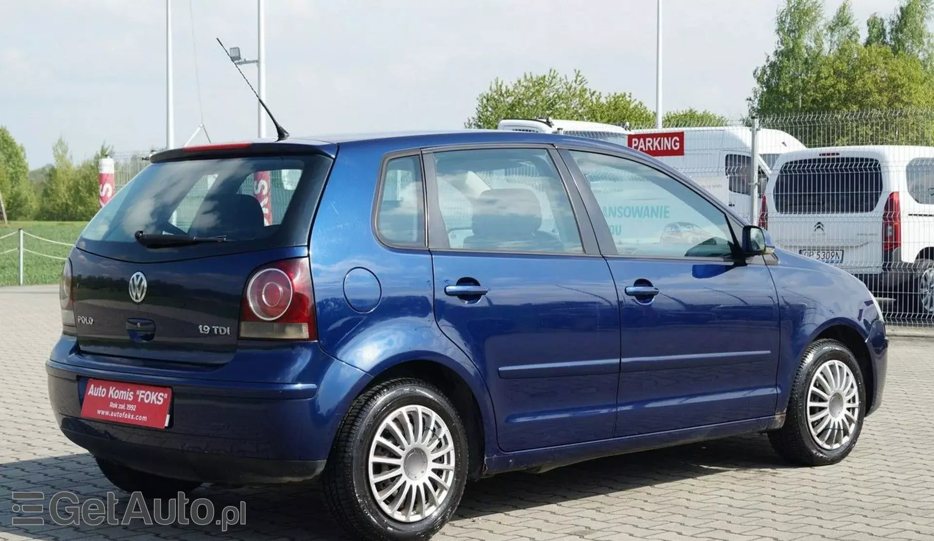 VOLKSWAGEN Polo 