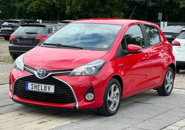 TOYOTA Yaris 