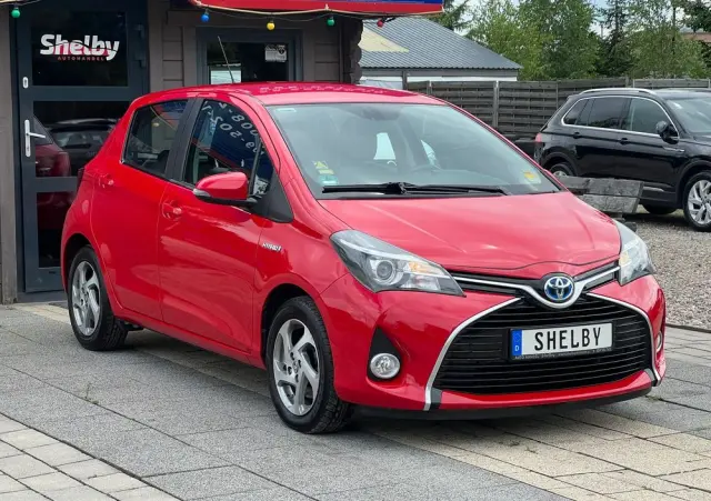 TOYOTA Yaris 