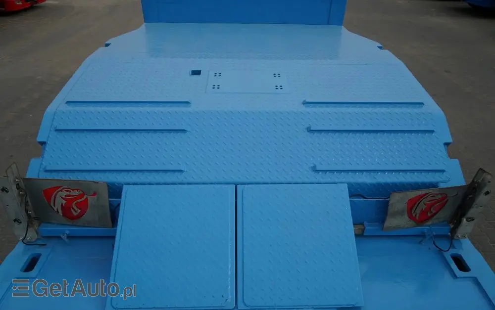 INNY KOMODO / KMD4 / NACZEPA LAWETA / NISKOPODWOZIE / OSIE SKRĘTNE / OŚ PODNOSZONA / NAJAZDY HYDRAULICZNE / 