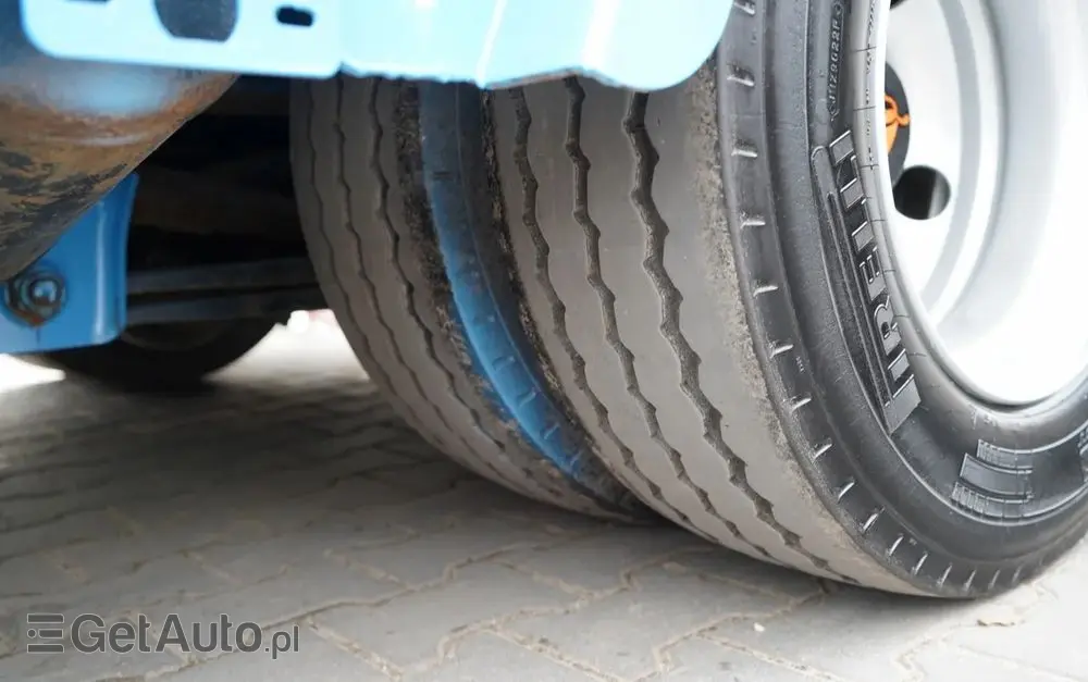 INNY KOMODO / KMD4 / NACZEPA LAWETA / NISKOPODWOZIE / OSIE SKRĘTNE / OŚ PODNOSZONA / NAJAZDY HYDRAULICZNE / 