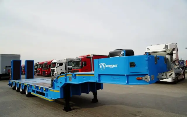 INNY KOMODO / KMD4 / NACZEPA LAWETA / NISKOPODWOZIE / OSIE SKRĘTNE / OŚ PODNOSZONA / NAJAZDY HYDRAULICZNE / 