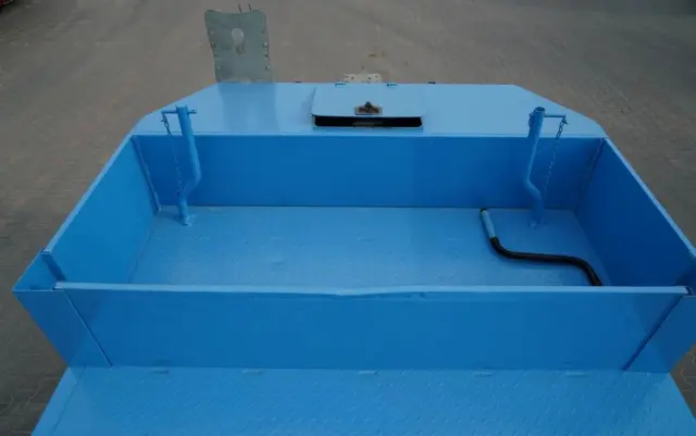 INNY KOMODO / KMD4 / NACZEPA LAWETA / NISKOPODWOZIE / OSIE SKRĘTNE / OŚ PODNOSZONA / NAJAZDY HYDRAULICZNE / 