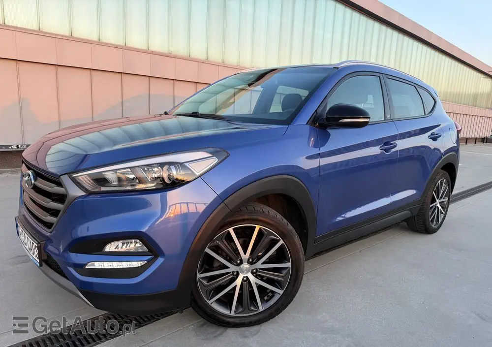 HYUNDAI Tucson 