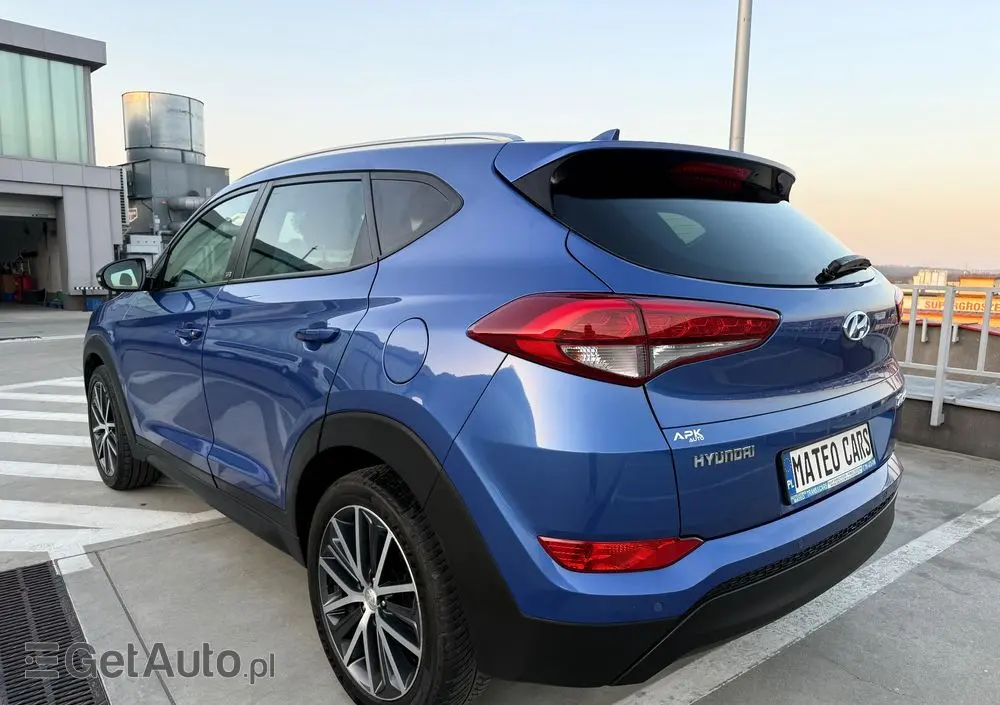 HYUNDAI Tucson 