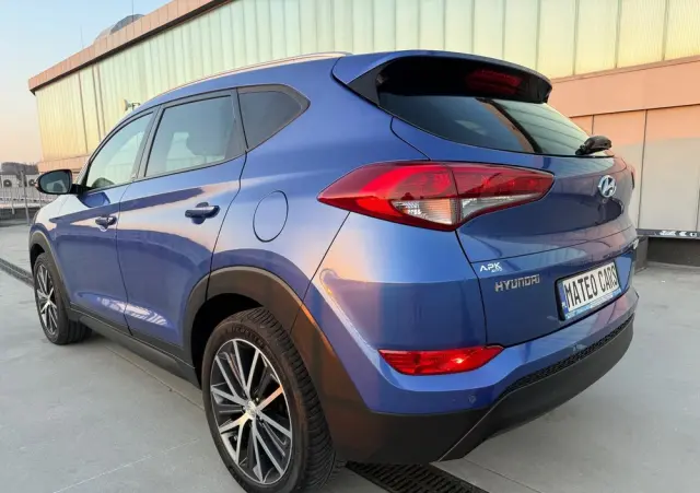 HYUNDAI Tucson 
