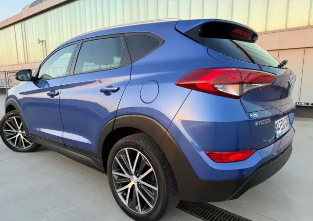 HYUNDAI Tucson 