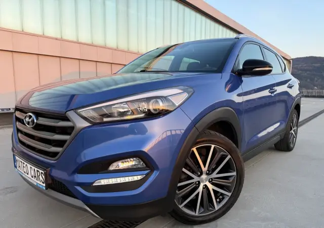 HYUNDAI Tucson 