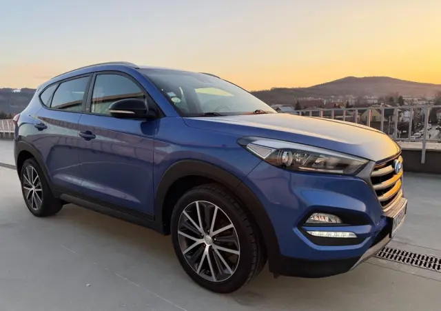 HYUNDAI Tucson 