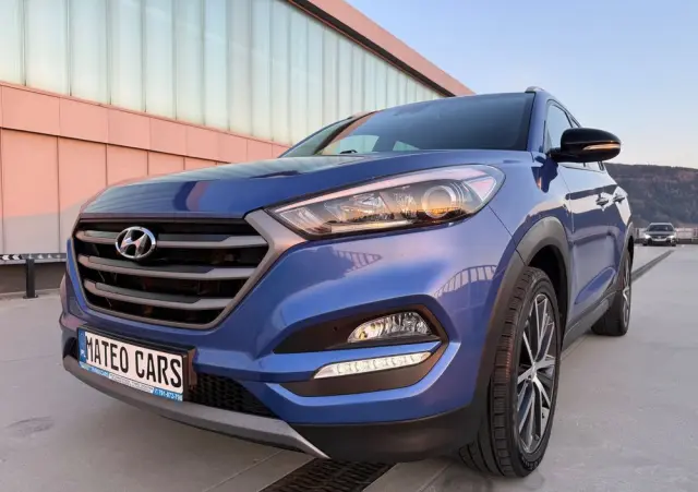 HYUNDAI Tucson 