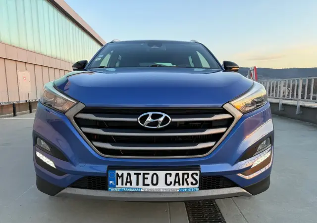 HYUNDAI Tucson 