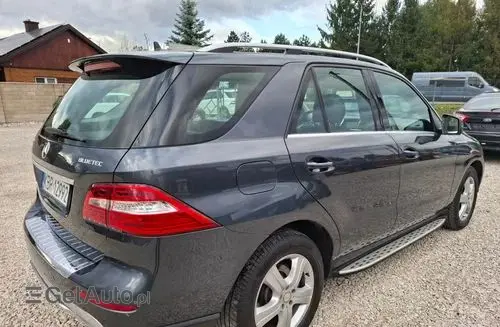 MERCEDES-BENZ ML 