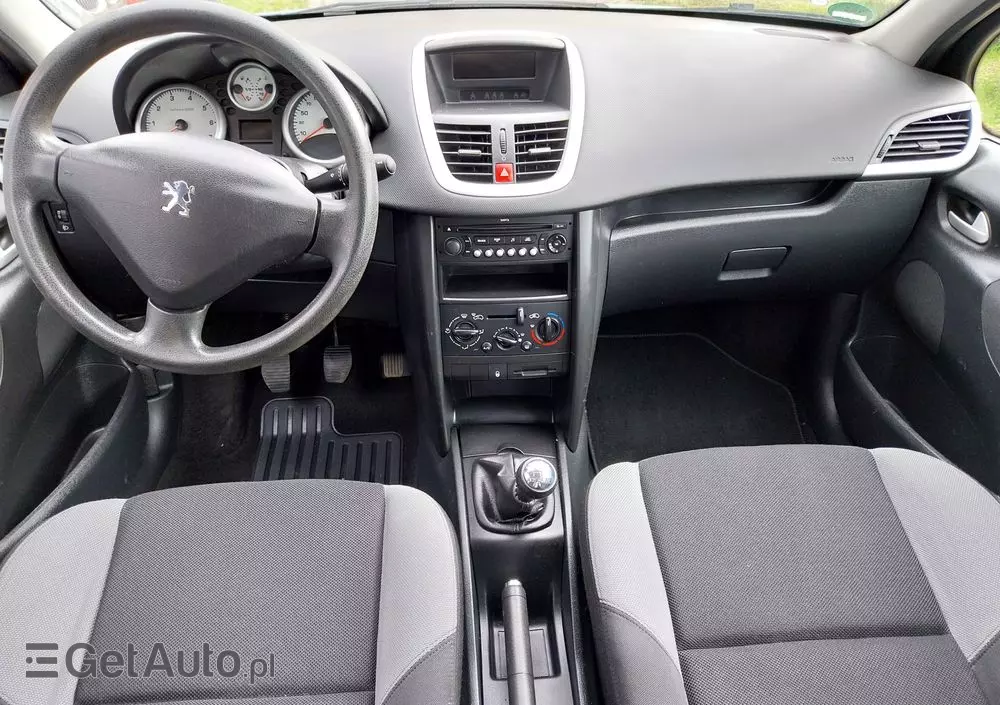 PEUGEOT 207 95 VTi Urban Style
