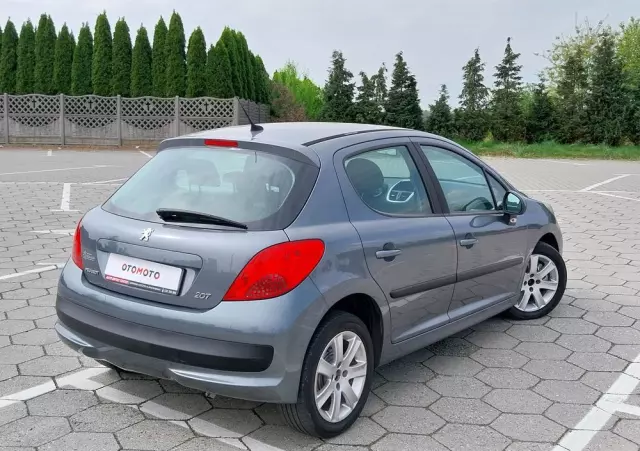 PEUGEOT 207 95 VTi Urban Style