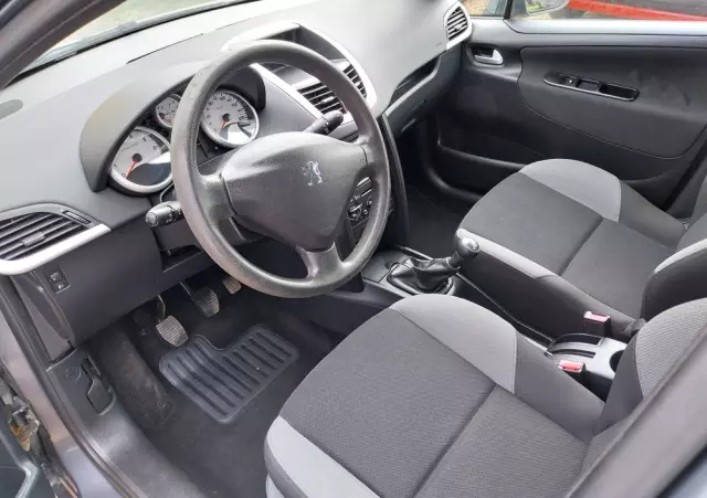 PEUGEOT 207 95 VTi Urban Style