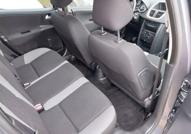 PEUGEOT 207 95 VTi Urban Style