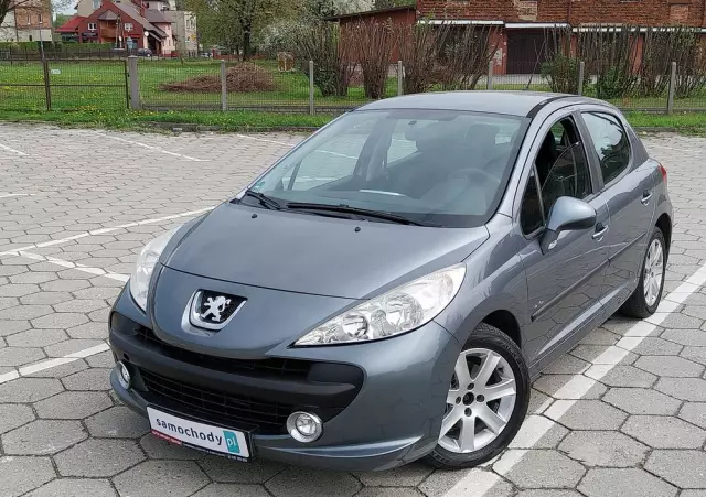 PEUGEOT 207 95 VTi Urban Style