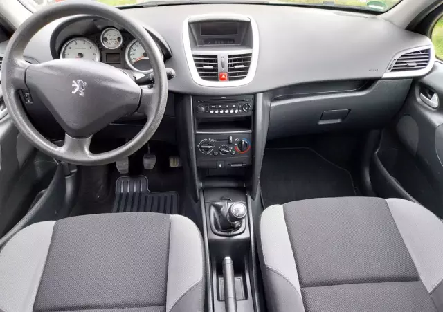 PEUGEOT 207 95 VTi Urban Style
