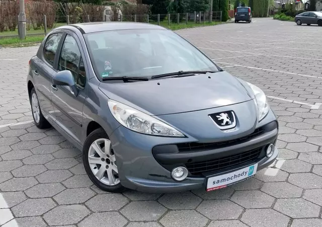 PEUGEOT 207 95 VTi Urban Style
