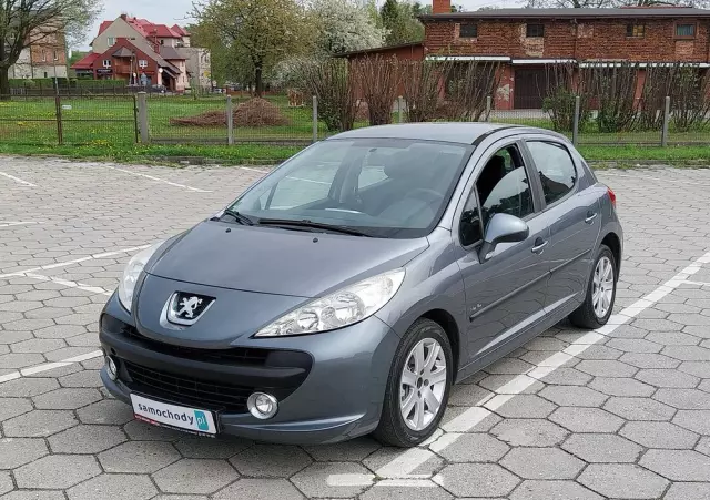 PEUGEOT 207 95 VTi Urban Style