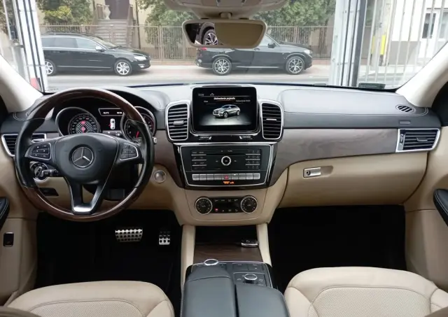 MERCEDES-BENZ GLE AMG 43 4-Matic