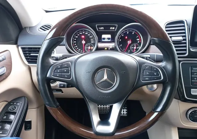 MERCEDES-BENZ GLE AMG 43 4-Matic