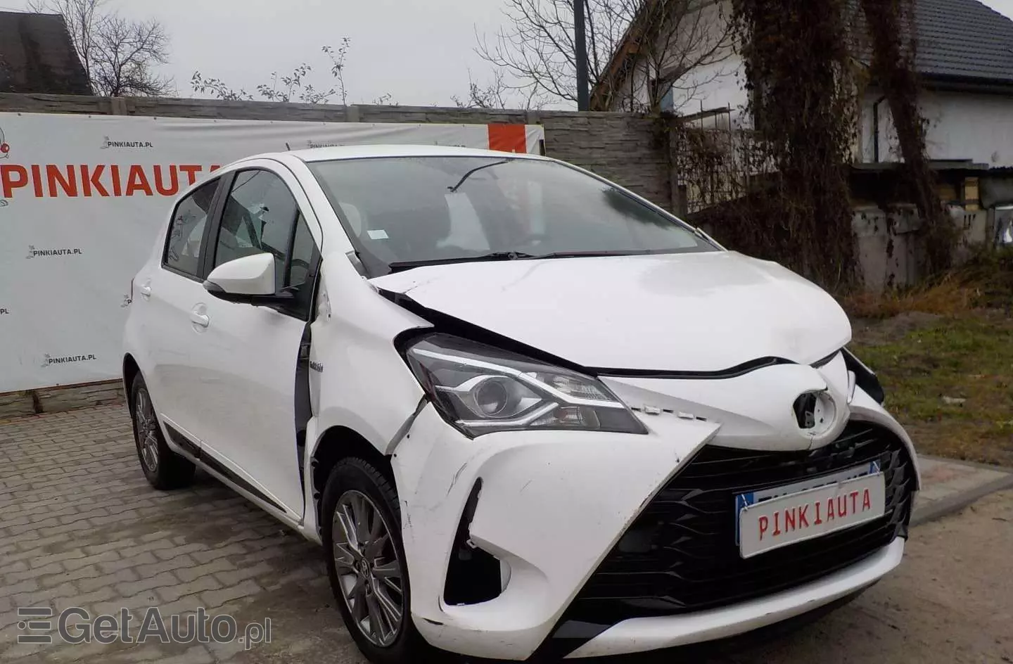 TOYOTA Yaris 