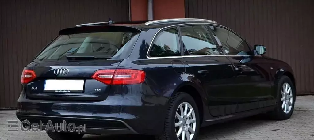 AUDI A4 
