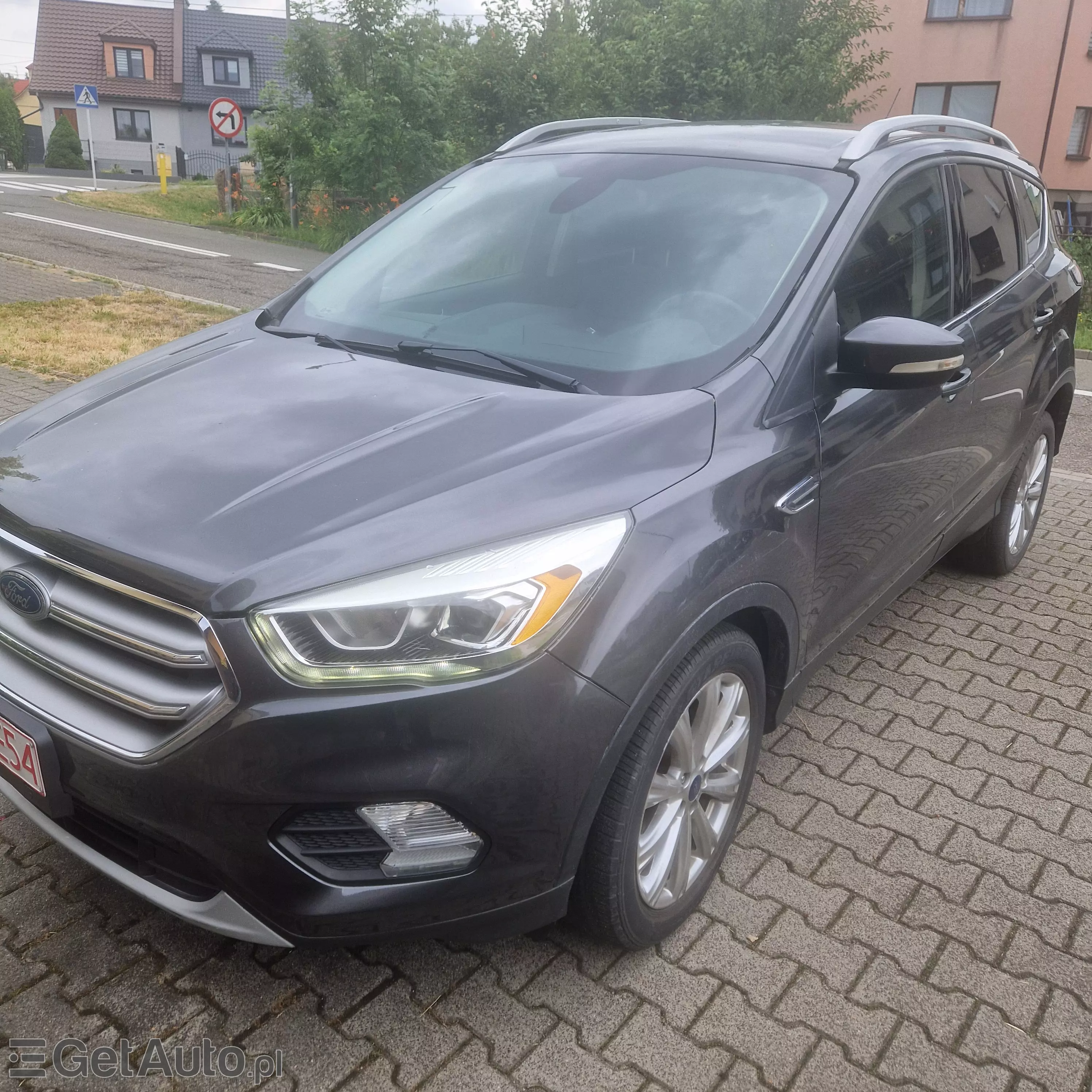 FORD Escape Titanium Sport Utility 4WD