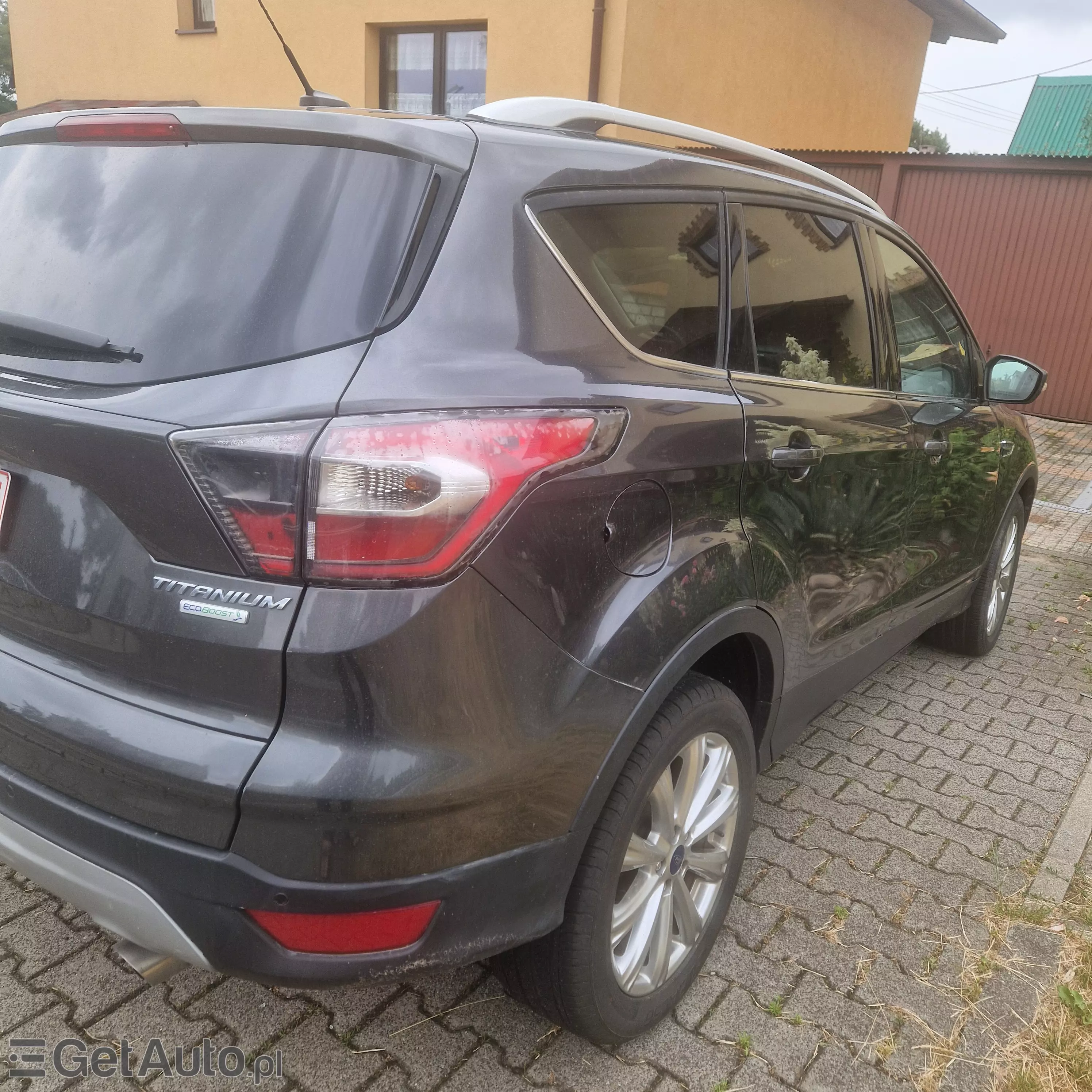 FORD Escape Titanium Sport Utility 4WD