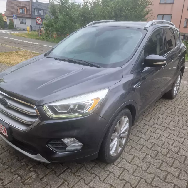 FORD Escape Titanium Sport Utility 4WD