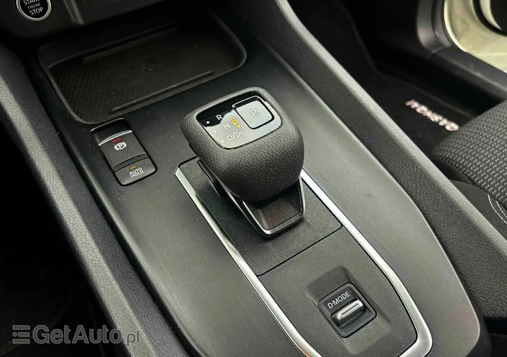 NISSAN Qashqai 1.3 DIG-T Tekna DCT