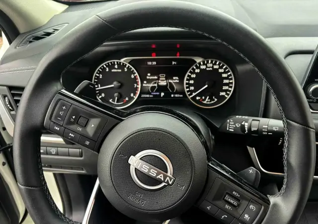 NISSAN Qashqai 1.3 DIG-T Tekna DCT