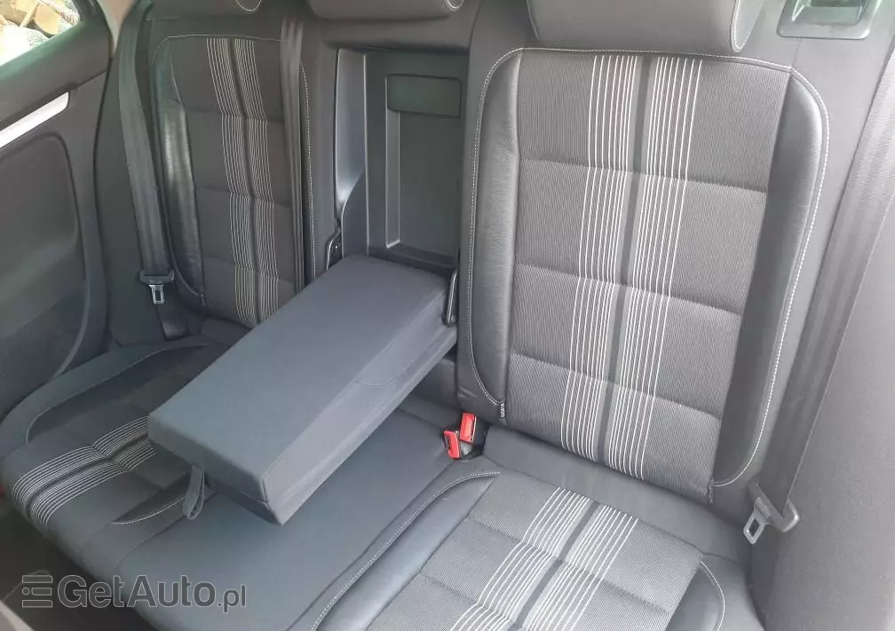 VOLKSWAGEN Golf 1.6 TDI DPF BlueMotion Technology Comfortline