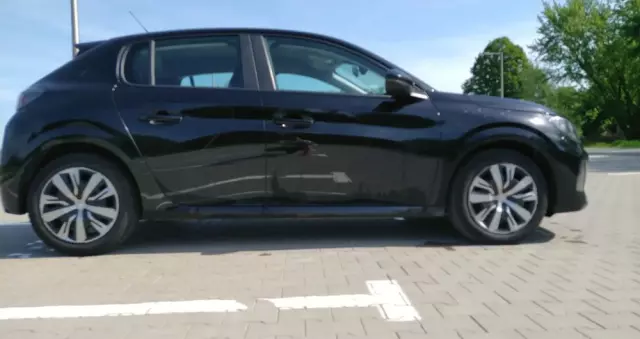 PEUGEOT 208 1.2 PureTech GPF Allure S&S