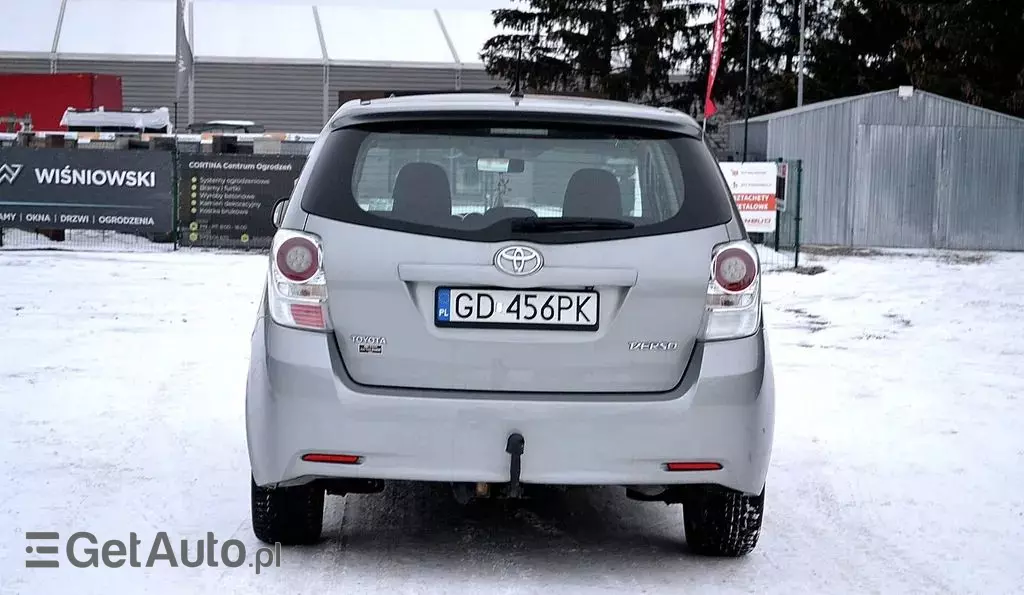 TOYOTA Verso 