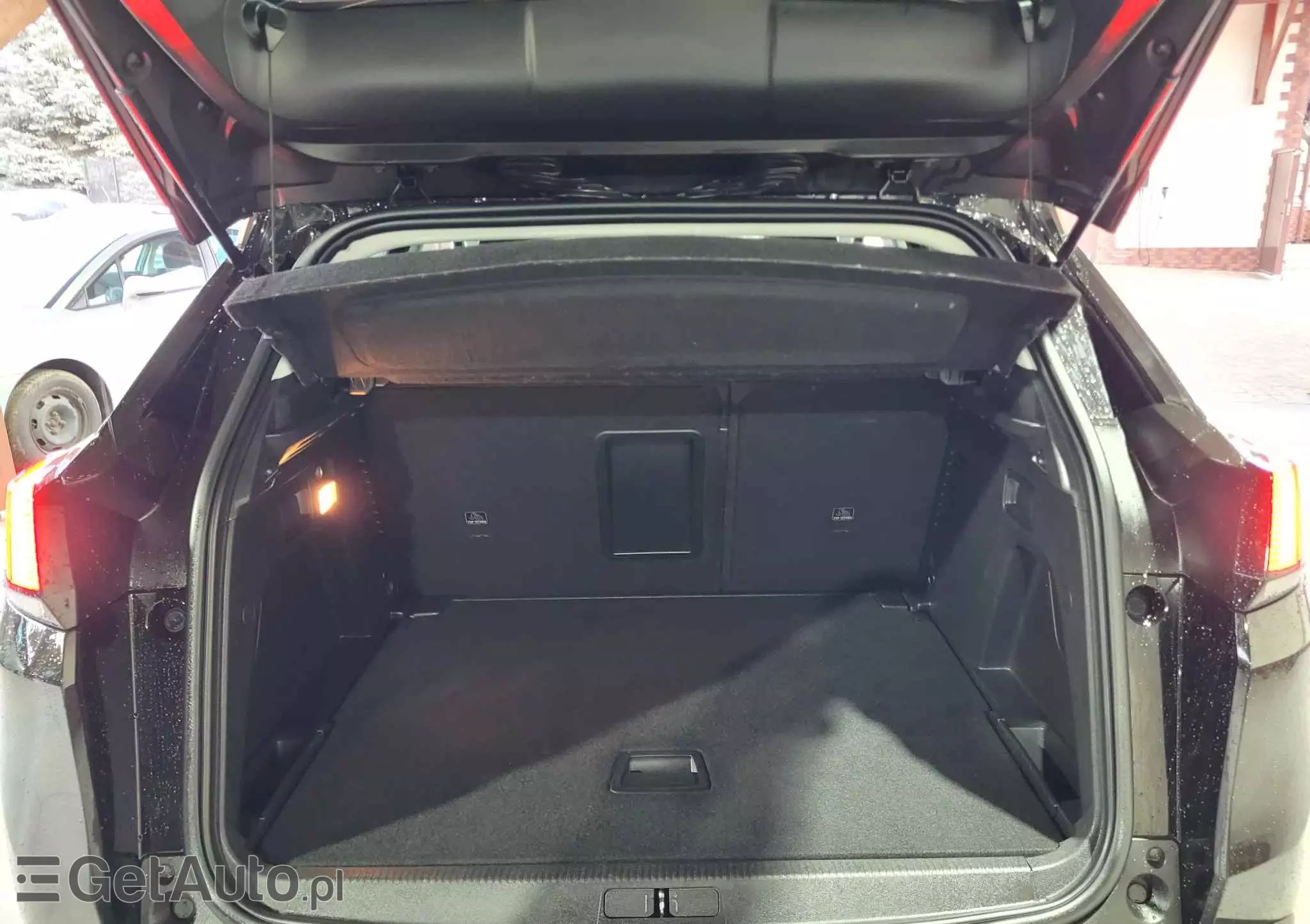 PEUGEOT 3008 1.5 BlueHDi Active S&S EAT8