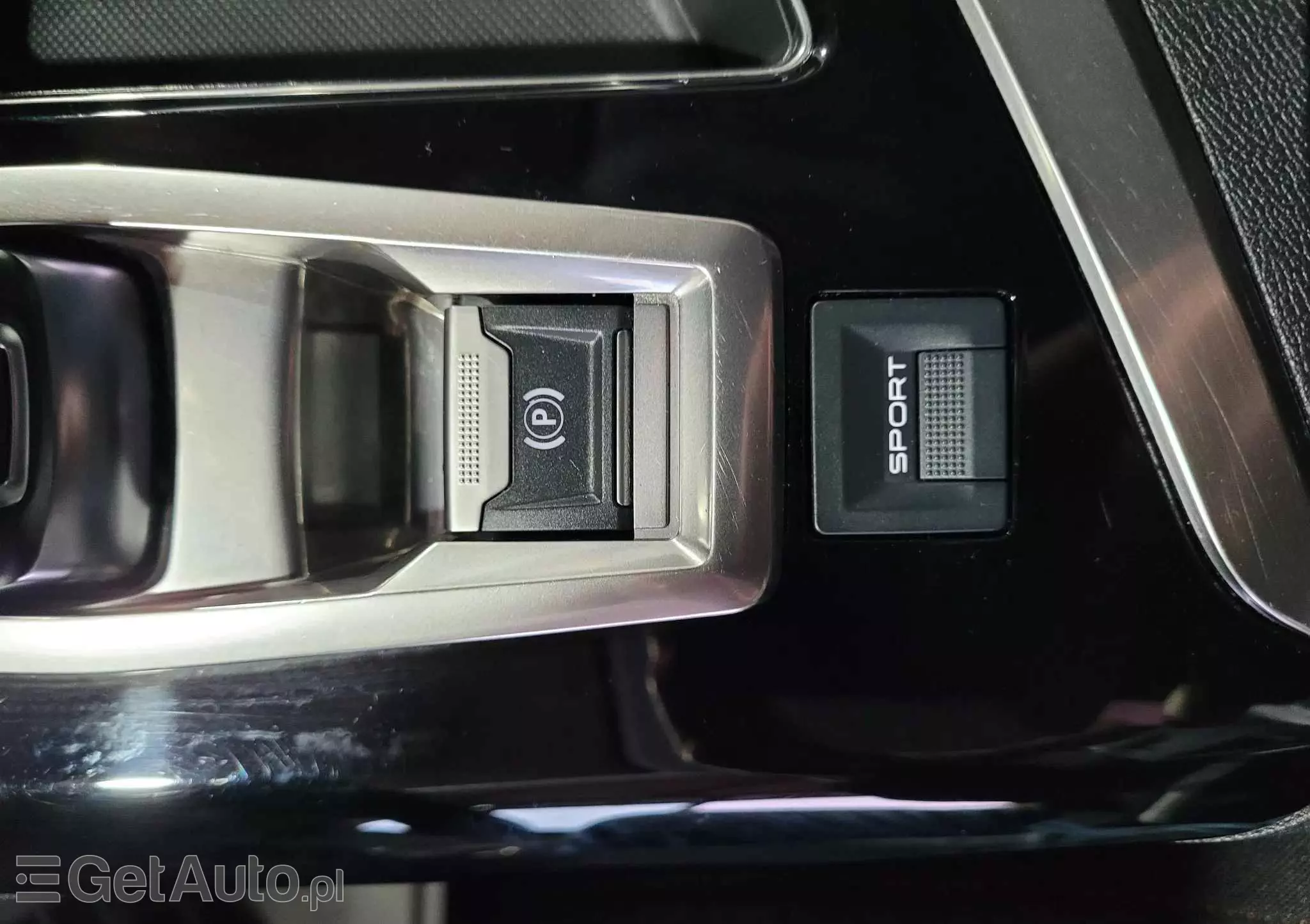 PEUGEOT 3008 1.5 BlueHDi Active S&S EAT8